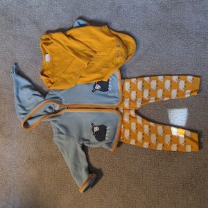 Adorable baby set with lambs. Size 12-18 months.